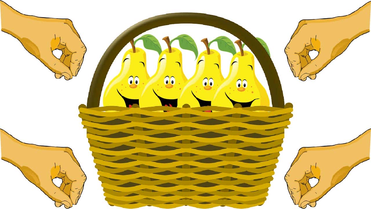 There were 4 pears in the basket